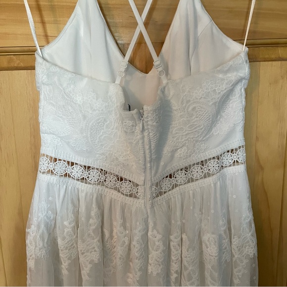 Fashion Novia White Lace Spaghetti Strap Maxi Dress - Picture 8 of 15